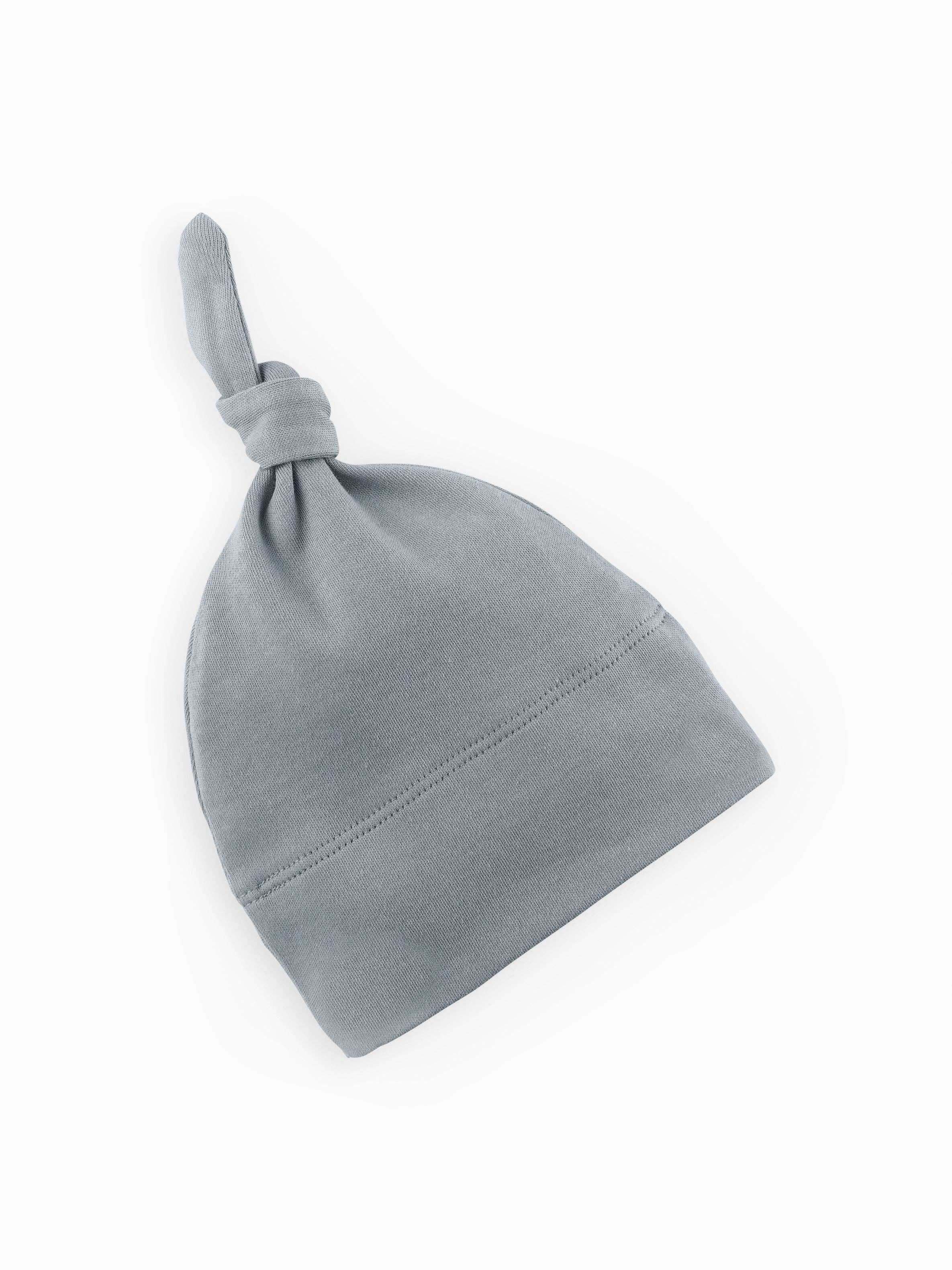 Classic Knotted Hat