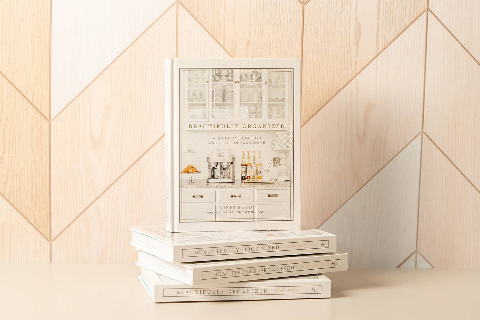 Beautifully Organized (White Coffee Table Books) Paige Tate & Co.