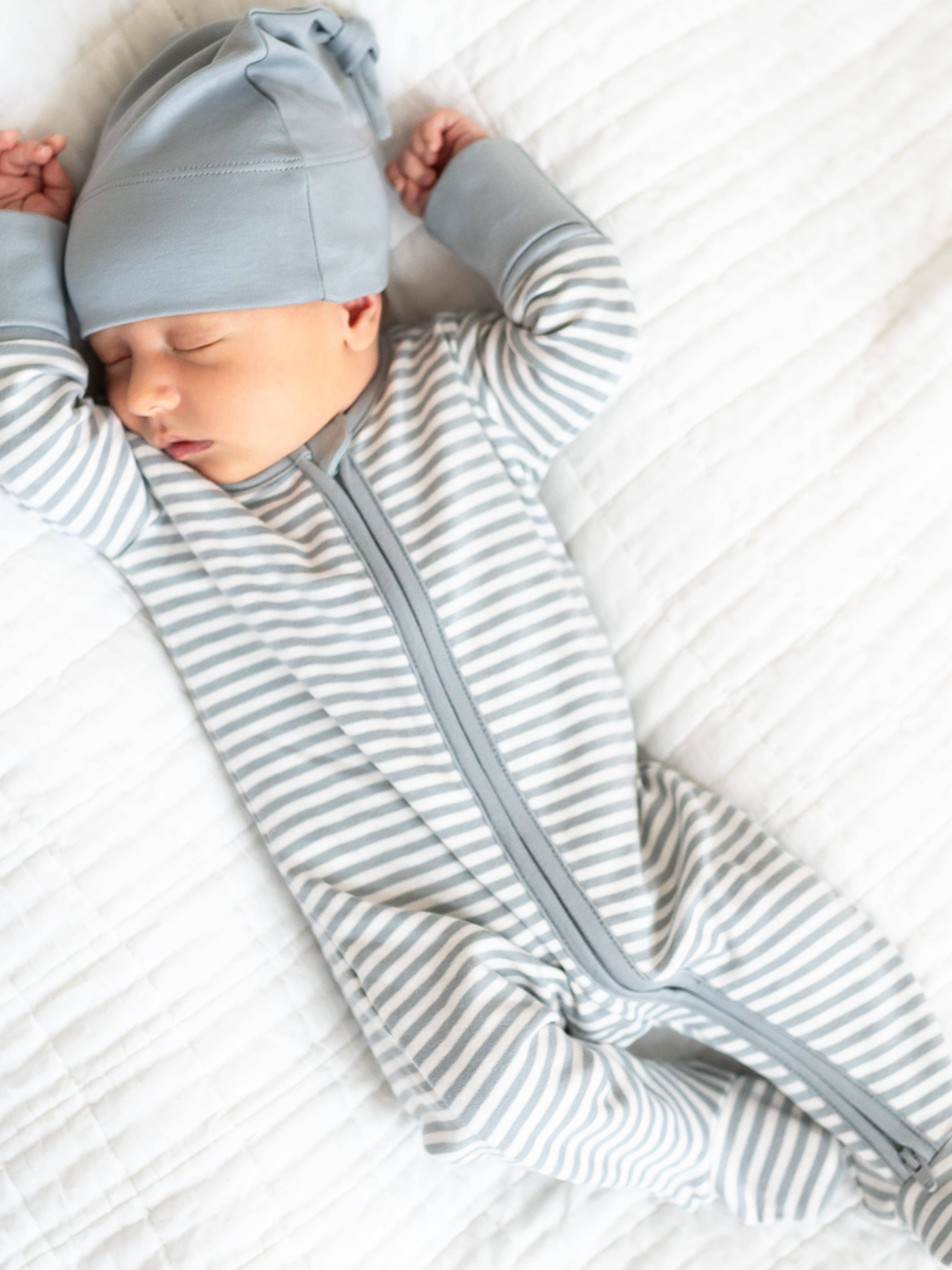 Classic Knotted Hat