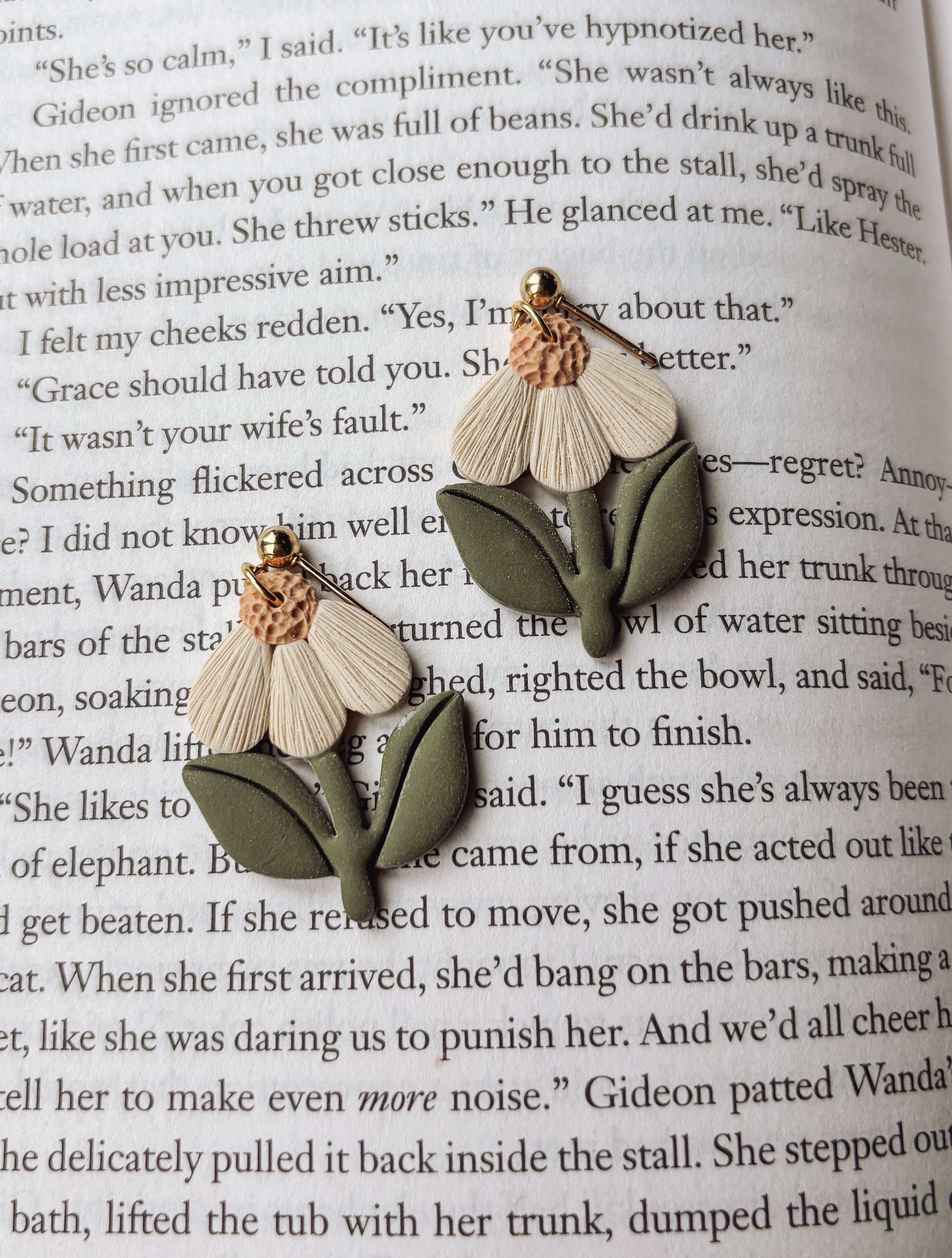 Stem Daisy Earrings, Cottagecore Earrings - Placed by Grace Placed by Grace